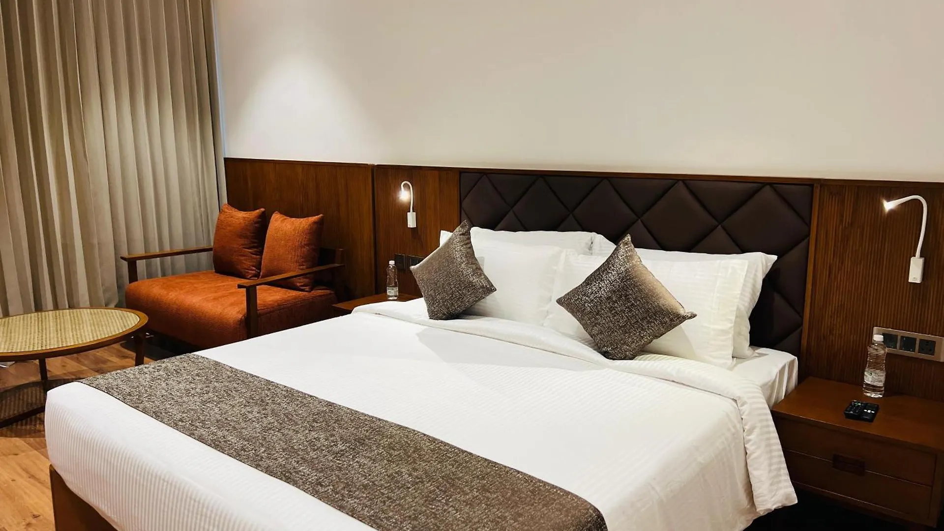 Gokulam Grand Kozhikode Otel