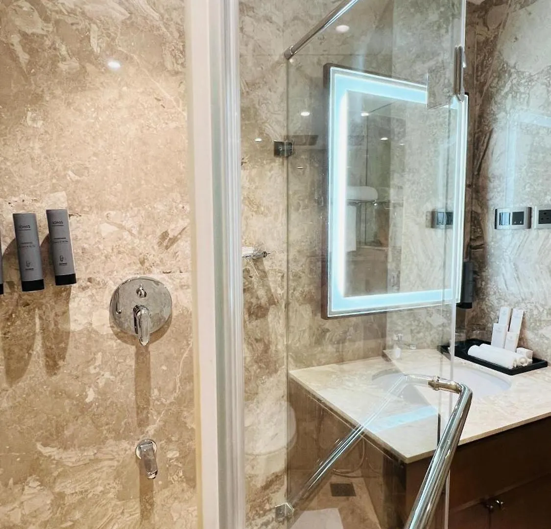 Gokulam Grand Kozhikode Otel 5*,